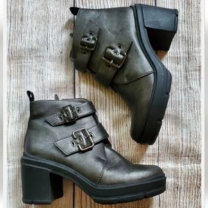 Rocket Dog Kamari Heeled Buckle Boots in Gunmetal Size 8.5